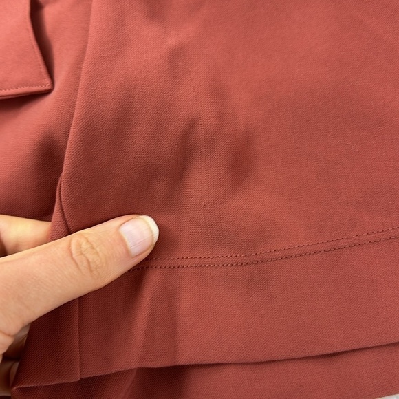 Lululemon Noir Short 5.5" Rustic Clay - Picture 2 of 8